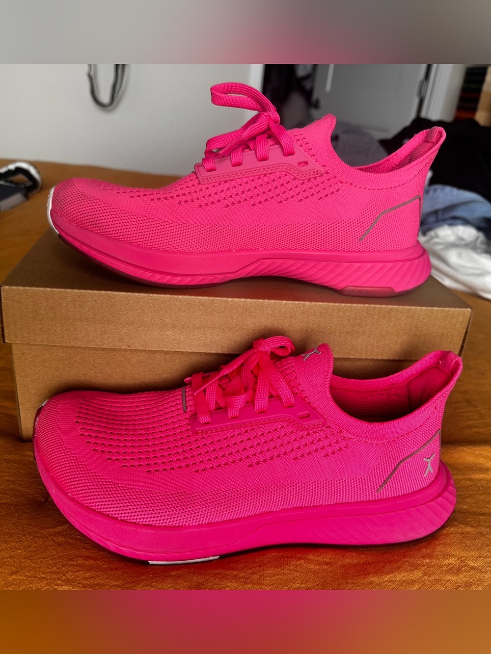 FLUX Pink Runners